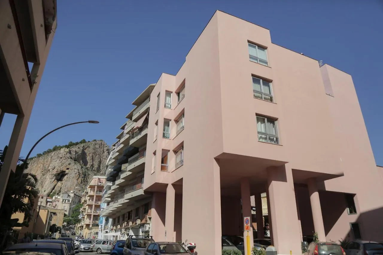Casa Rosa Apartment Cefalu